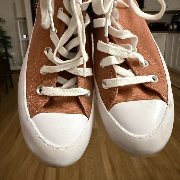 Converse High-Top Sneakers in Brown and White - Picture 4 of 14